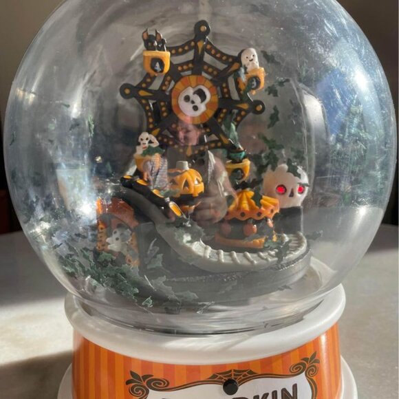 Target Hyde and Eek Halloween Animated Snowglobe - Pumpkin Park - Picture 6 of 7